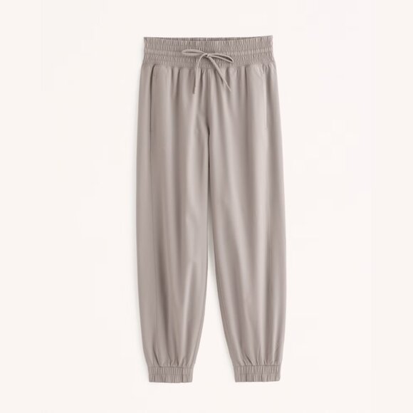 Abercrombie & Fitch | YPB motionTEK‎ Athletic Workout Jogger in Oat XSmall - Picture 1 of 6